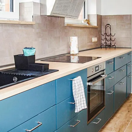 Gorgeous In * Нойбранденбург